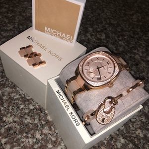 Michael Kors Watch & Bracelet Set